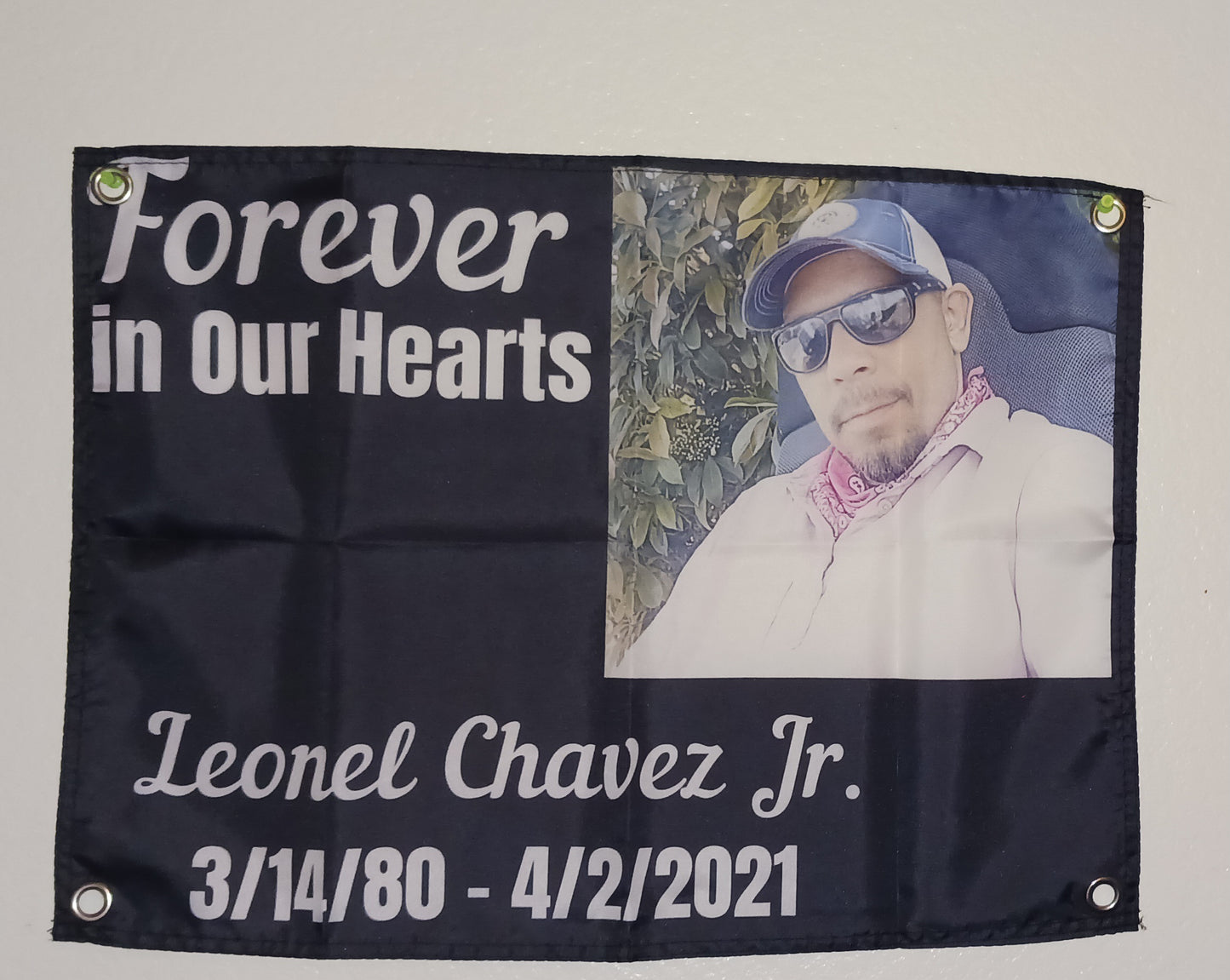 CUSTOM MEMORIAL BANNER 17X23 INCHES