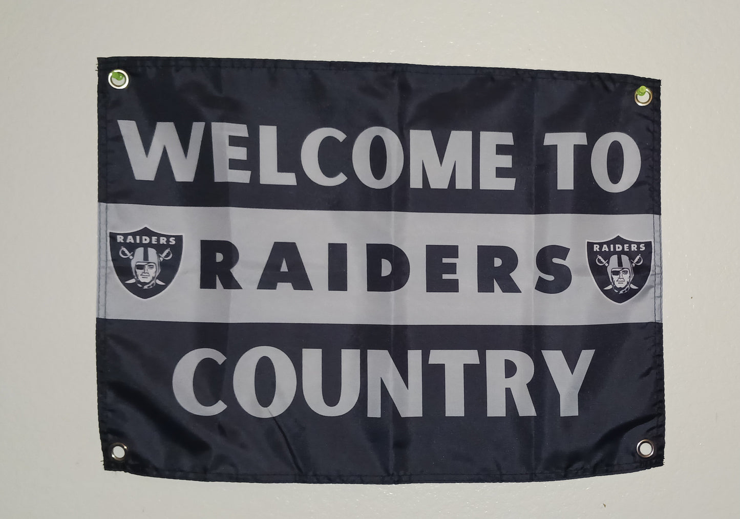 17x23 inches  BANNER  LVR COUNTRY